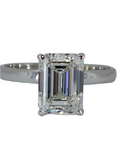 This stunning lab grown emerald cut diamond ring features a 2.82 carat emerald cut lab grown diamond set in a classic solitaire setting to maximize brilliance. The clean lines and elongated shape create an elegant, timeless look. A perfect choice for those seeking a lab grown emerald cut diamond engagement ring or an alternative to a 3 carat emerald cut diamond ring lab grown, this ring blends luxury with sustainability.